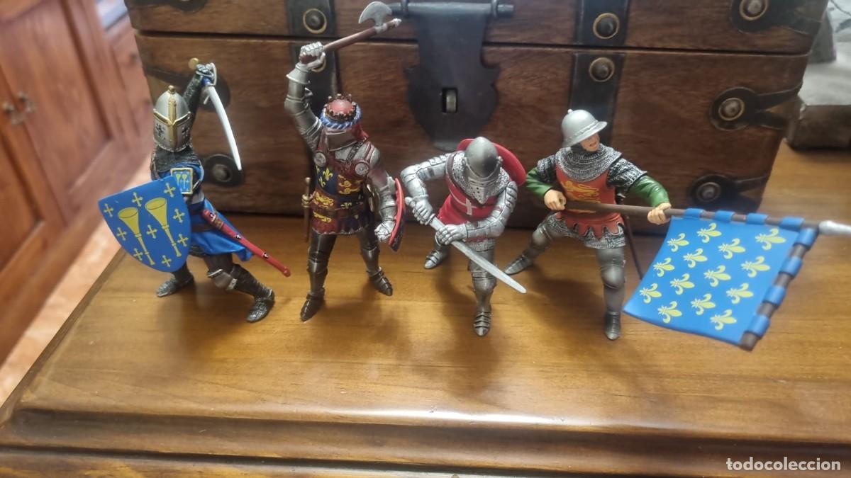 Figuras de goma y PVC: Pack caballeros COMANSI, nuevos. - Foto 1