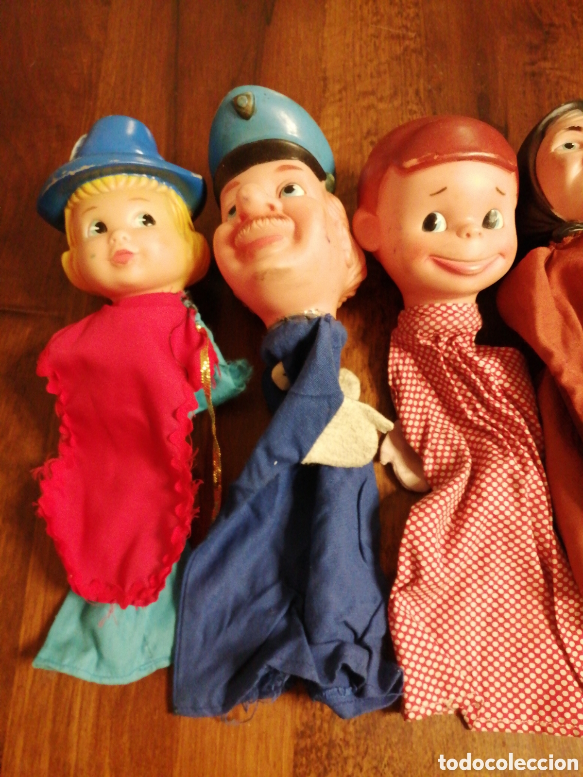 Figuras de goma y PVC: Marionetas de Famosa Made Spain - Foto 2