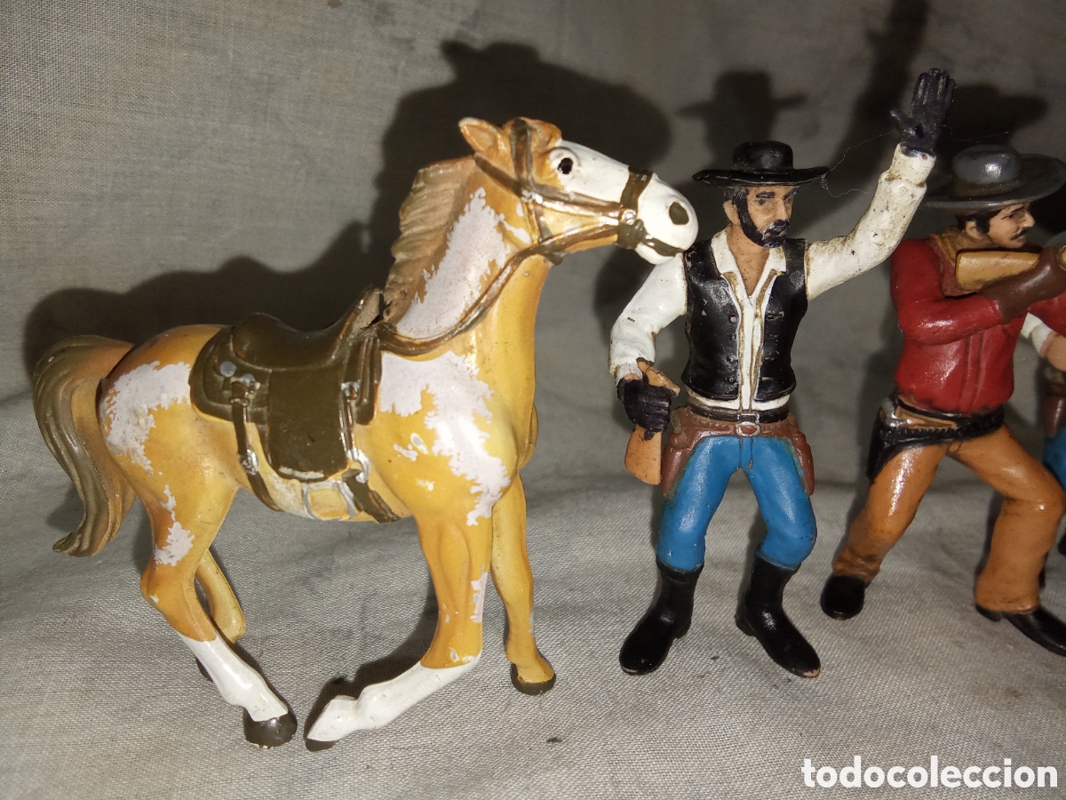 Figuras de goma y PVC: LOTE VAQUEROS Y CABALLO DE COMANSI - Foto 2
