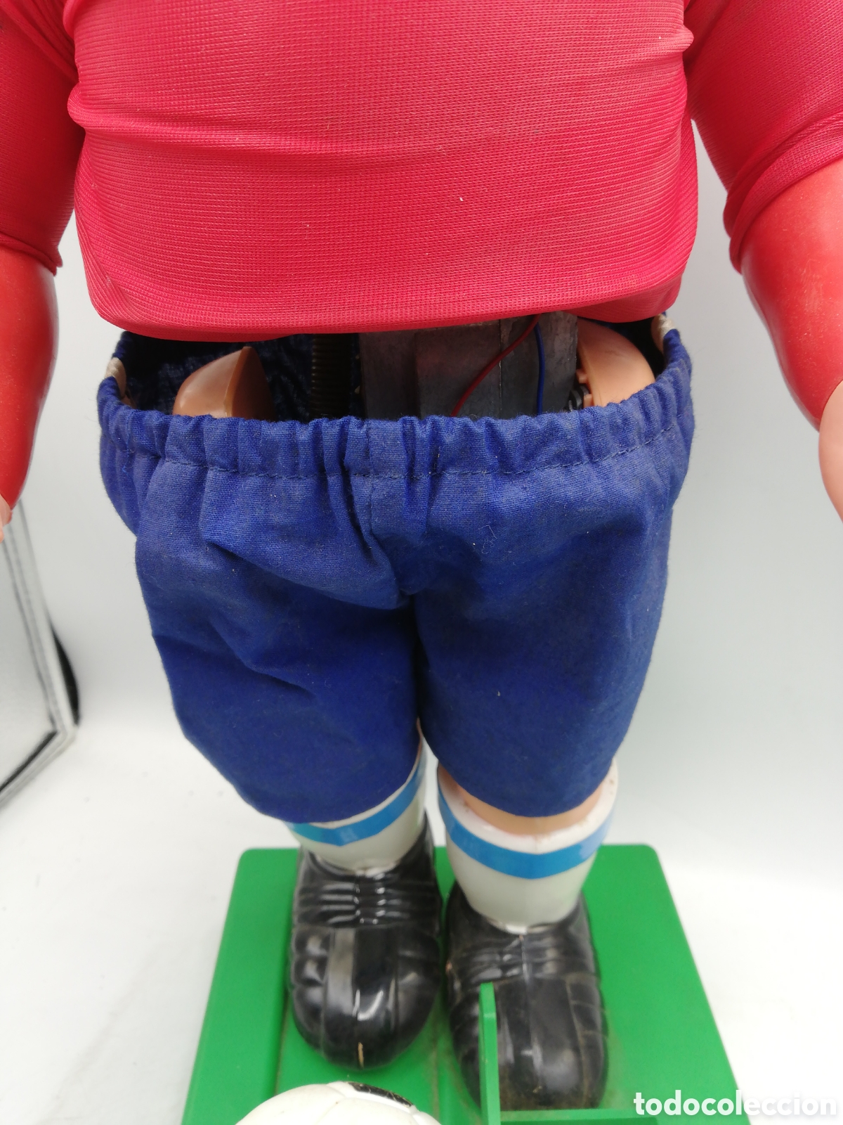 Figuras de goma y PVC: Mu&ntilde;eco chuta balones. - Foto 3