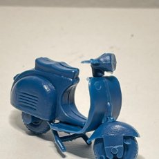 Figuras de Goma y PVC: MONTAPLEX MOTO SCOOTER VESPA ORIGINAL 1967 COLADA SIN MONTAR MONTA-PLEX LAMBRETTA VESPINO PIAGGIO