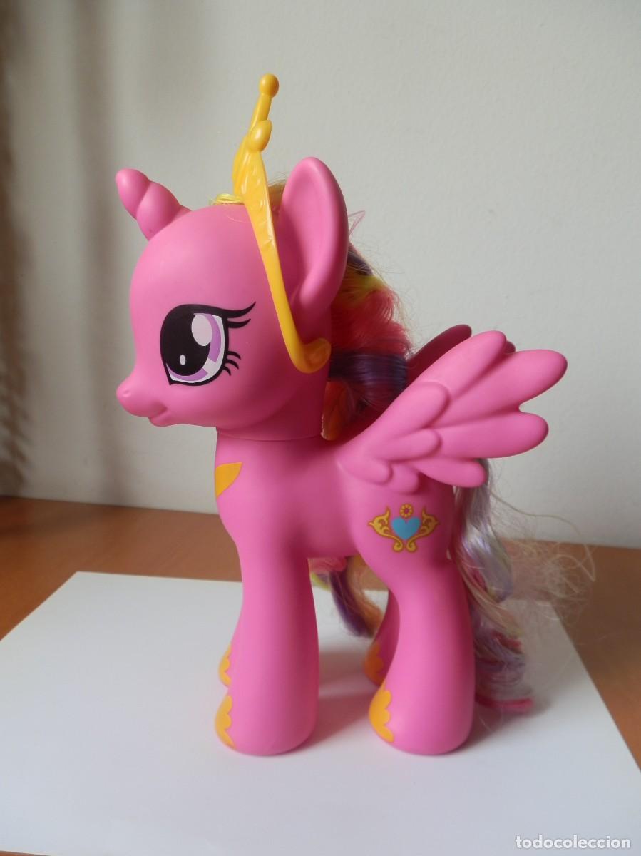 Figuras de Goma y PVC: MY LITTLE PONY. PRINCESS CADANCE. DE HASBRO 2013. MIDE 21 cm DE ALTO.