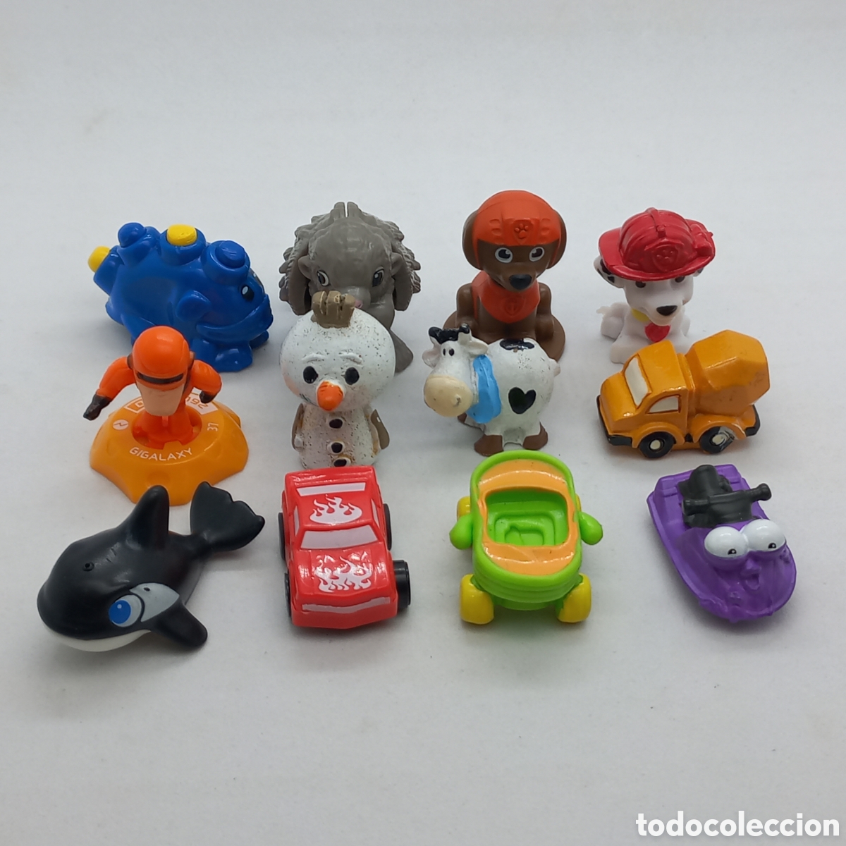 Figuras de goma Kinder: Lote de 12 figuras Kinder - Foto 1