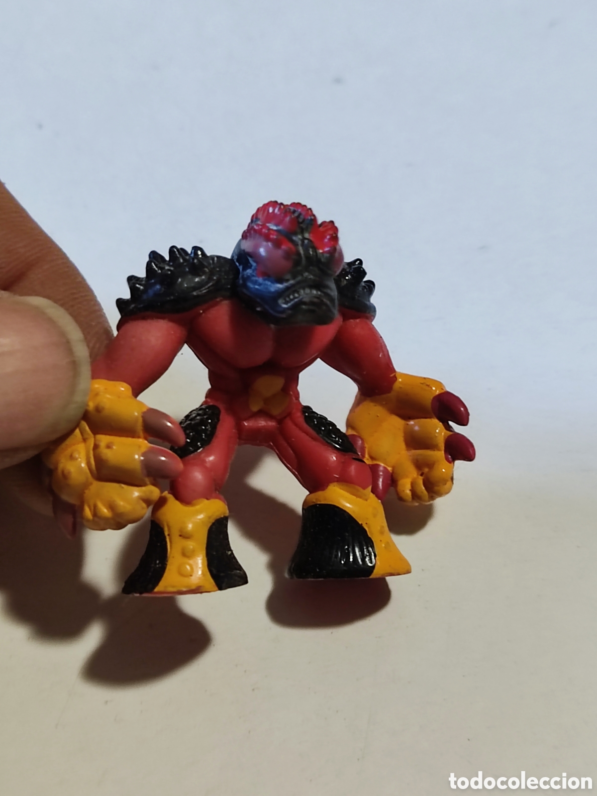 Figuras de goma y PVC: Figura Gormiti - Foto 1
