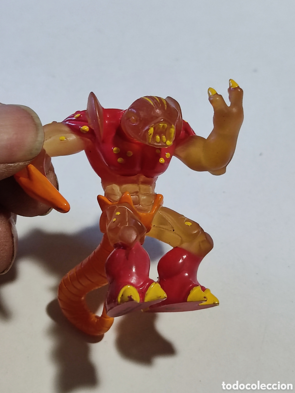 Figuras de goma y PVC: Figura Gormiti - Foto 1