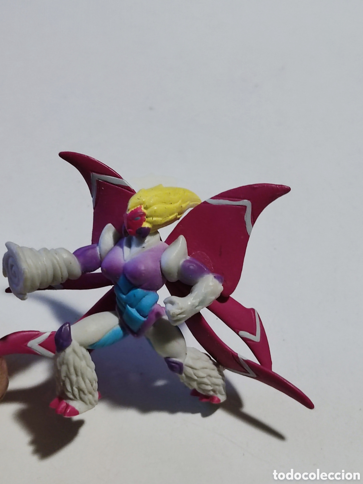 Figuras de goma y PVC: Figura Gormiti - Foto 1