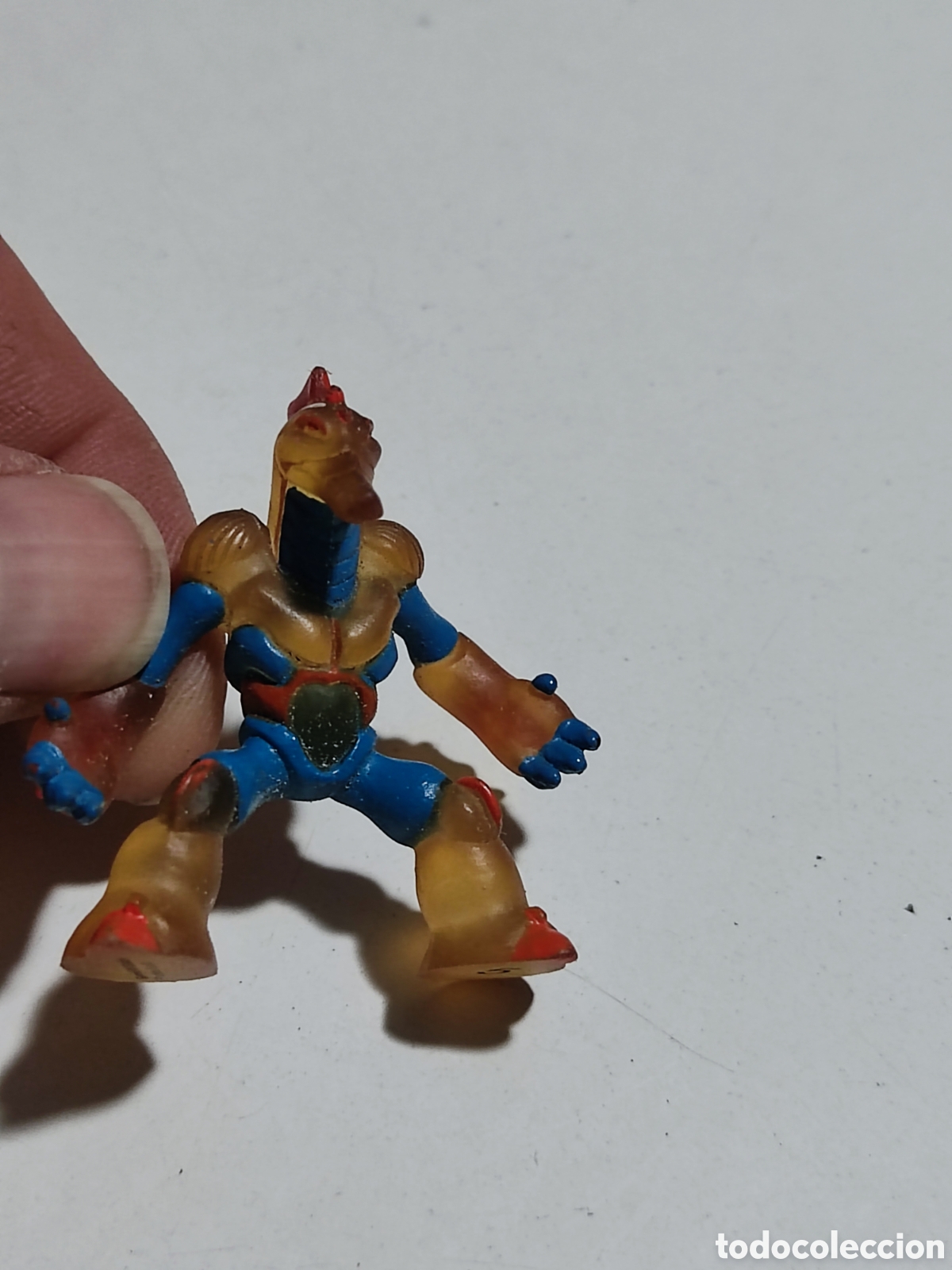 Figuras de goma y PVC: Figura Gormiti - Foto 1