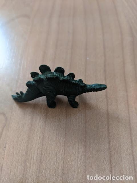 Figuras de goma y PVC: FIGURITA DINOSAURIO - Foto 1