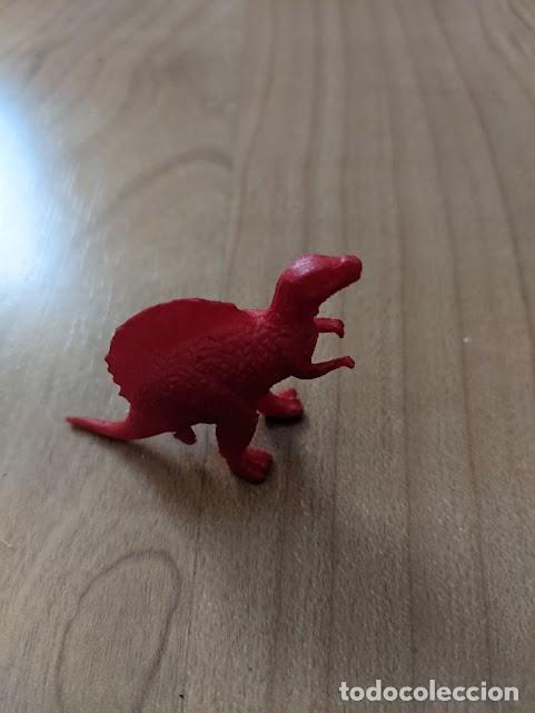 Figuras de goma y PVC: FIGURITA DINOSAURIO - Foto 1