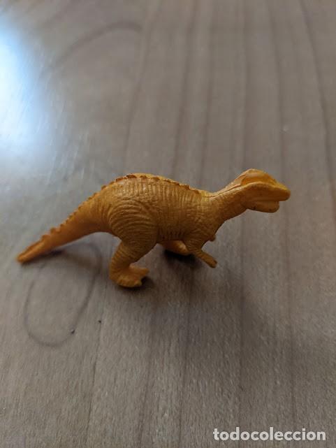 Figuras de goma y PVC: FIGURITA DINOSAURIO - Foto 1