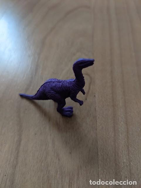 Figuras de goma y PVC: FIGURITA DINOSAURIO - Foto 1