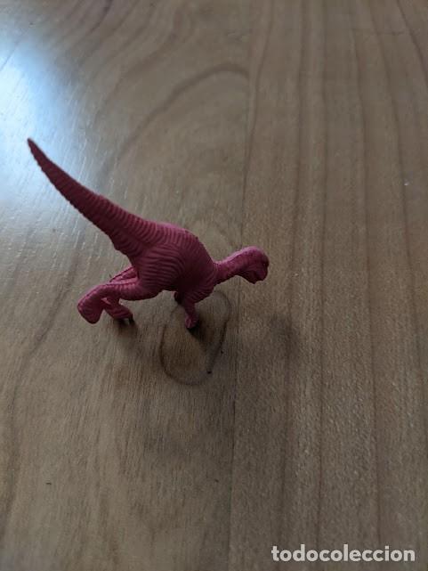 Figuras de goma y PVC: FIGURITA DINOSAURIO - Foto 1