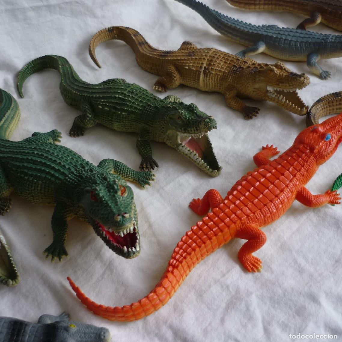 Figuras de goma y PVC: Conjunto de caimanes y cocodrilos de pl&aacute;stico - Foto 1