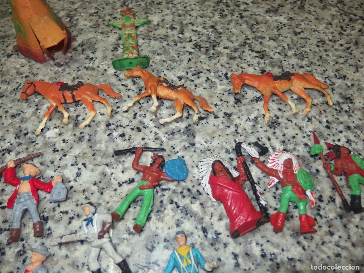 Figuras de goma y PVC: INDIOS Y VAQUEROS DE GOMA,COMANSI - Foto 3