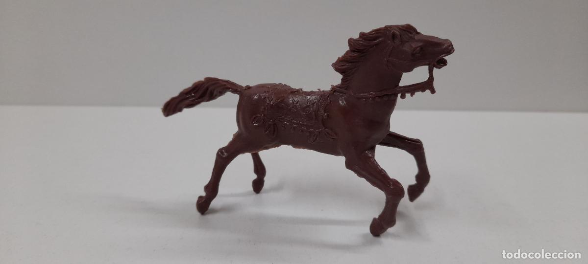 Figure di Gomma e PVC: CABALLO MARRON . REALIZADO POR REIGON . ORIGINAL A&Ntilde;OS 60 / 70