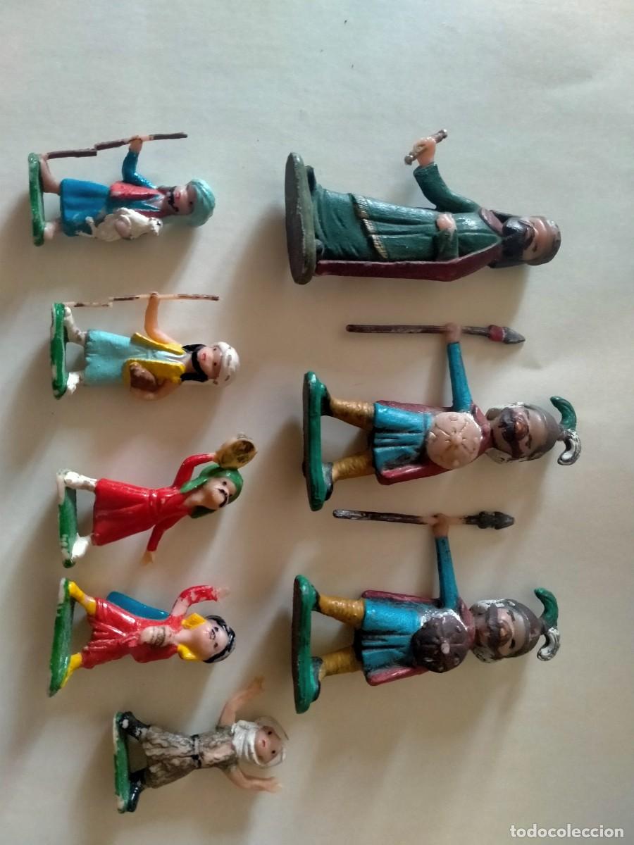 Figuras de goma y PVC: figuras variadas etc - Foto 1