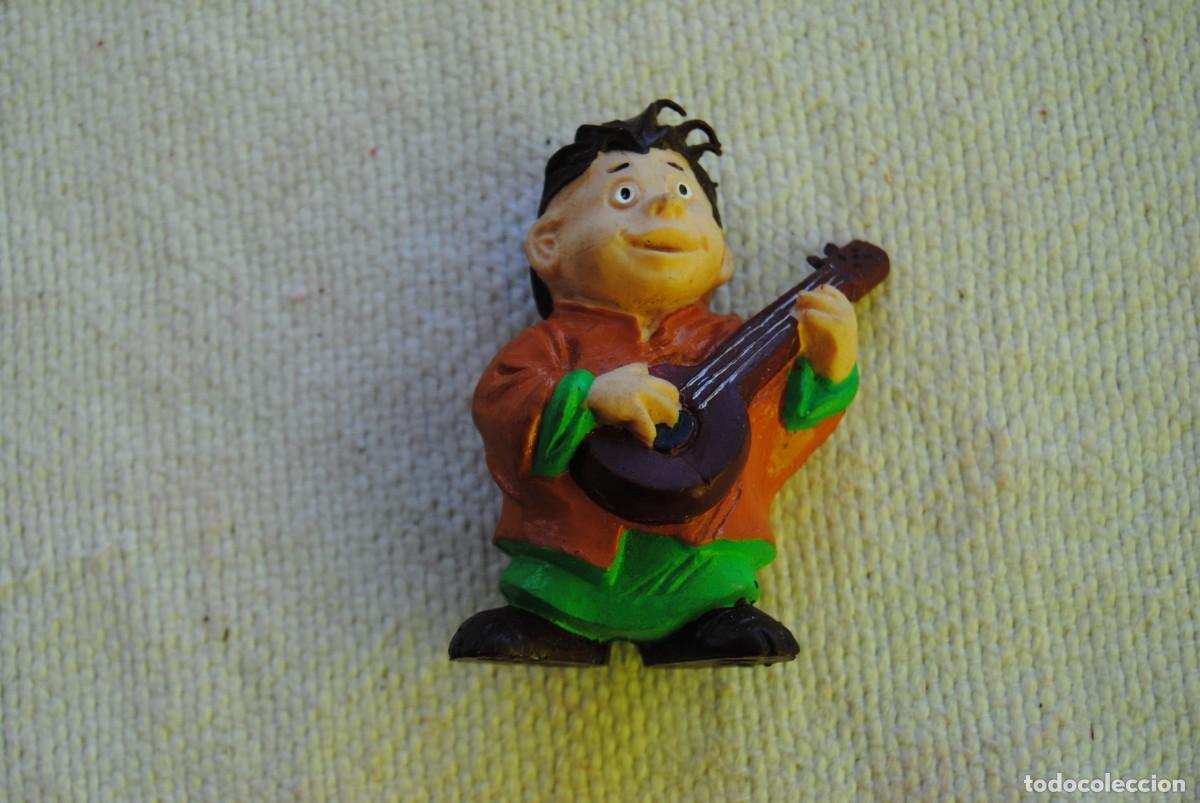 Gummi- und PVC-Figuren: D. Figura ni&ntilde;o con guitarra , TV . Yolanda d&acute;Ocon