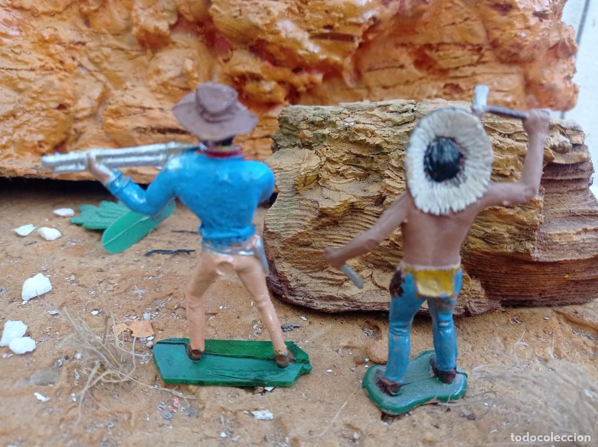 Figuras de goma y PVC: Vaquero y indio de comansi - Foto 2