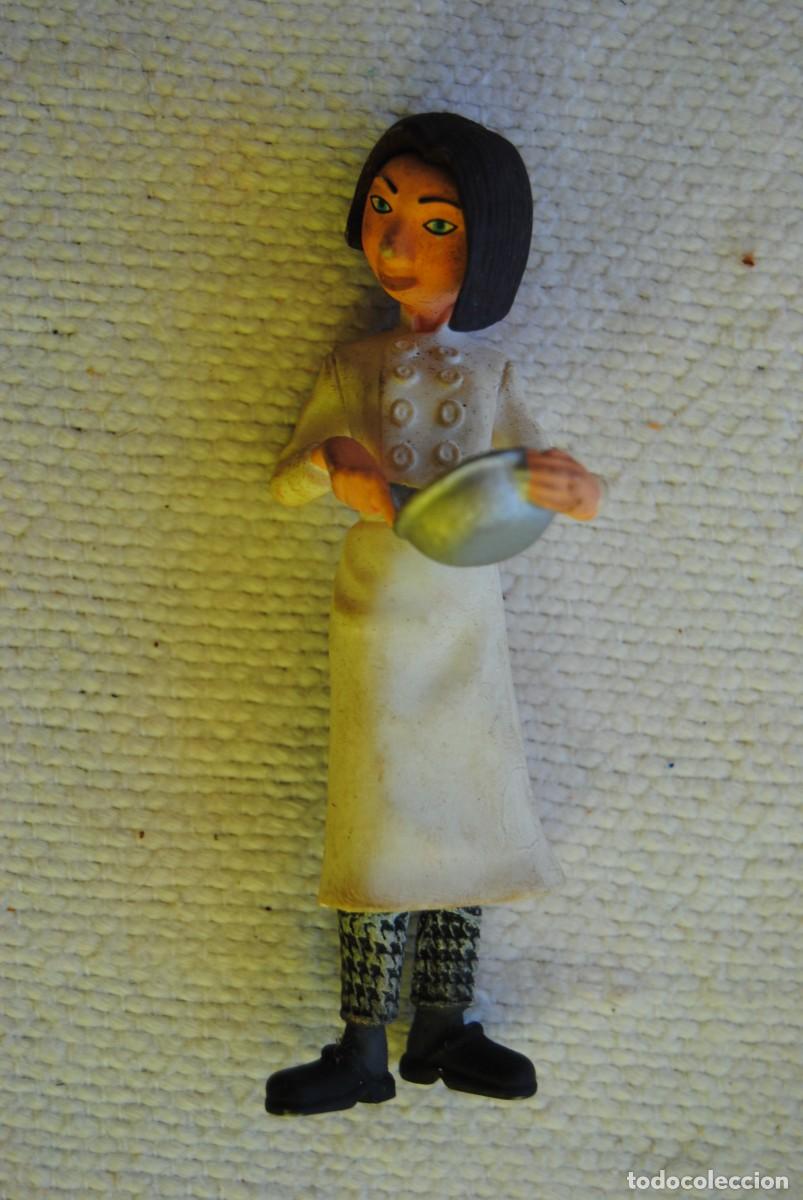 Figuras de Goma y PVC: j. ratatouille, cocinera. rara.