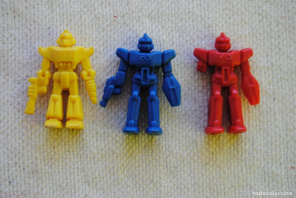 Gummi- und PVC-Figuren: N. Lote 3 robots
