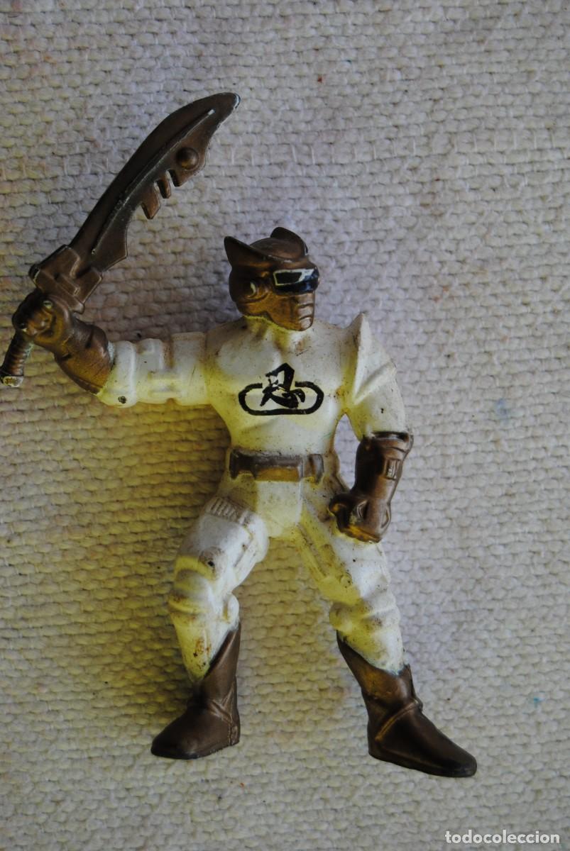 Figuras de goma y PVC: N. soldado con espada - Foto 1