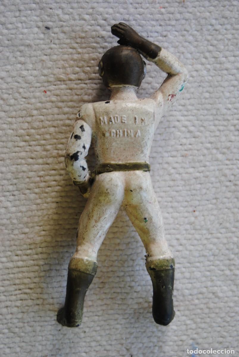 Figuras de goma y PVC: O. Figura astronauta - Foto 2