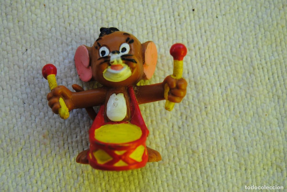 Gummi- und PVC-Figuren: P. Raton con tambor. Bully germany 1987.