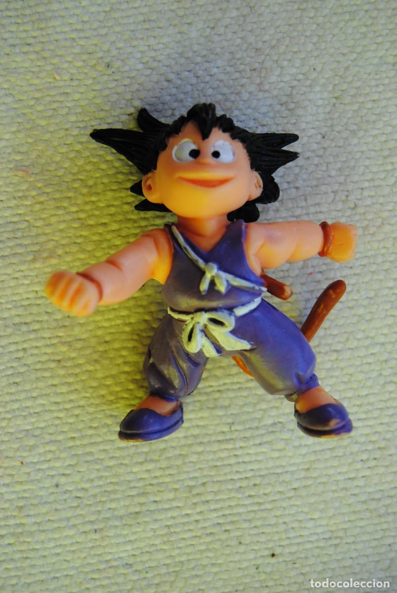 Figuras de Goma y PVC: P. Figura bola de dragon. son goku cola suelta