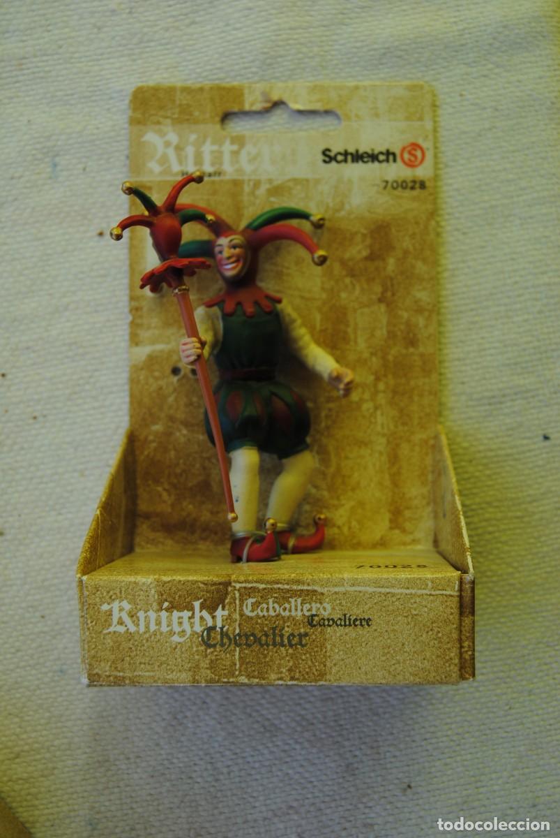 Figuras de goma y PVC: Figura Schleich. el bufon - Foto 1