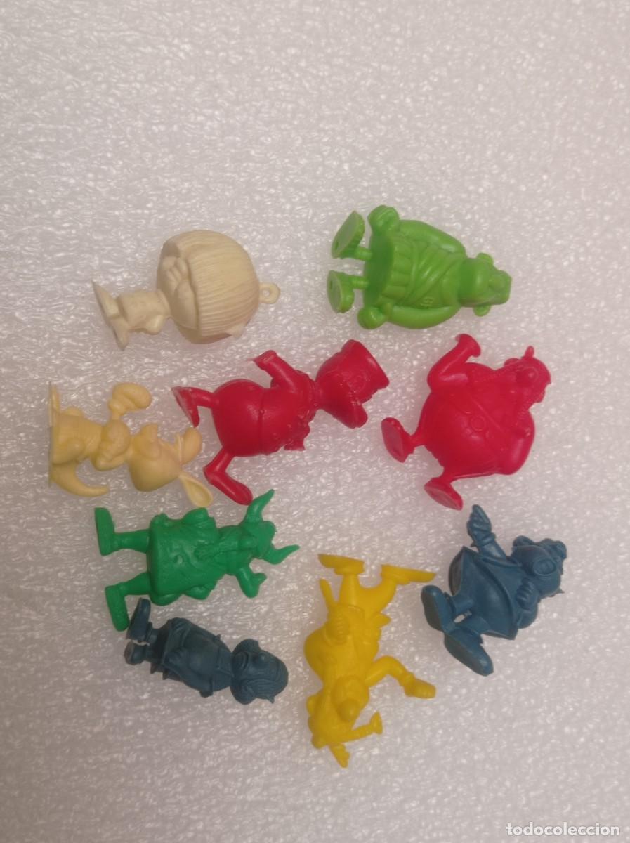 Figuras de goma y PVC: Mu&ntilde;ecos plastico caramelos chicles dunkin animales - Foto 5