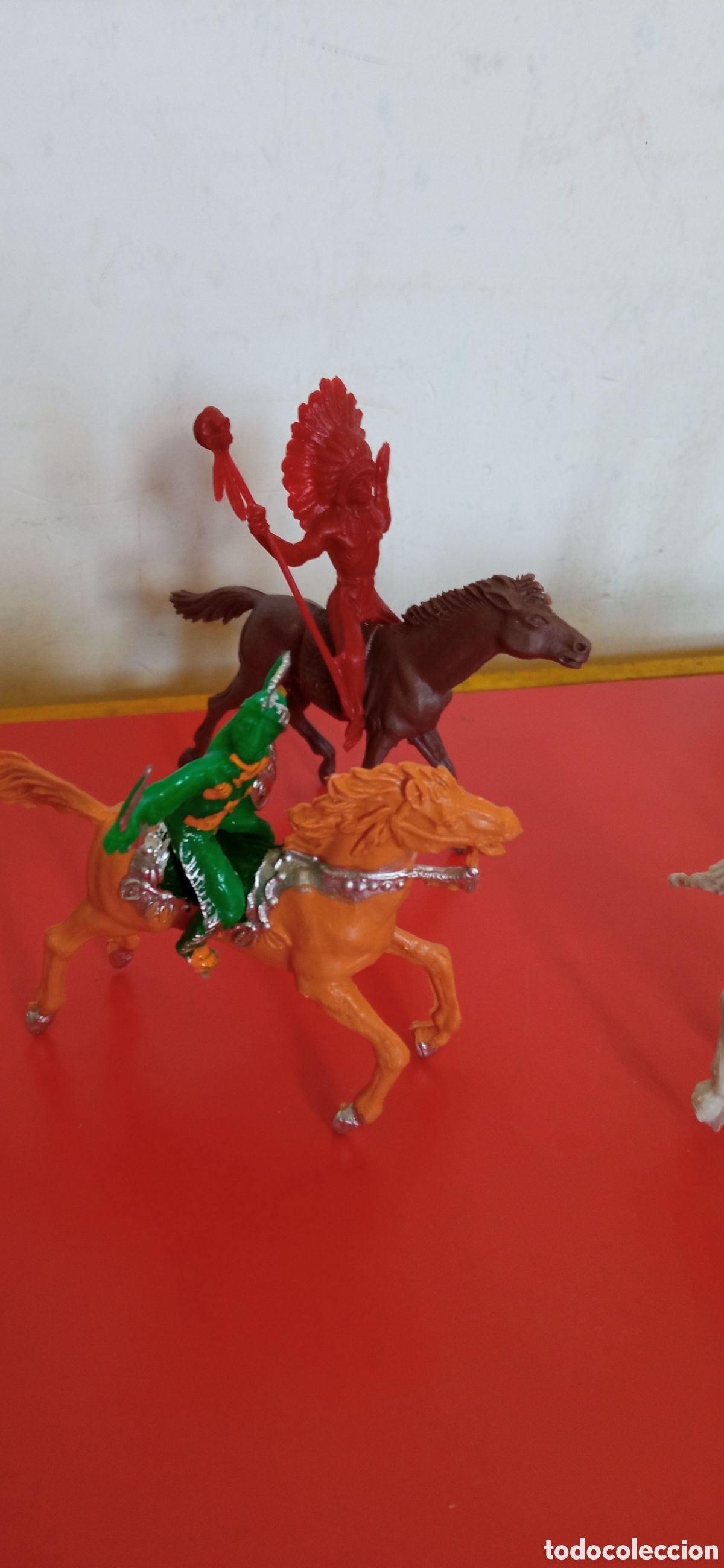 Figuras de goma y PVC: LOTE DE INDIOS,VAQUEROS Y CABALLOS OESTE.COMANSI Y REIGON 70&rdquo;S.SIN USO. - Foto 2
