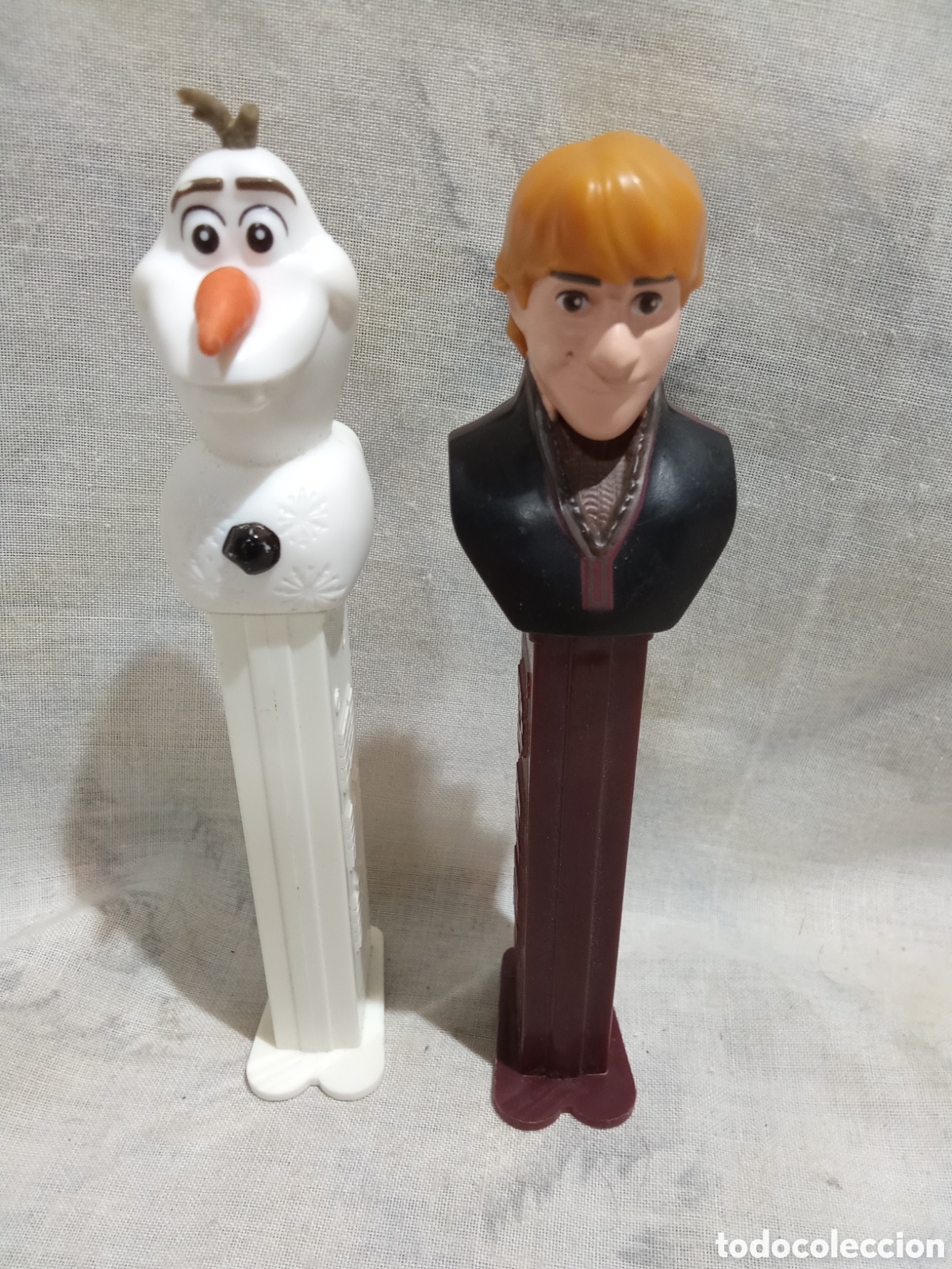 Figuras de goma y PVC dispensador PEZ: LOTE PEZ ANAKIN Y OLAF - Foto 1