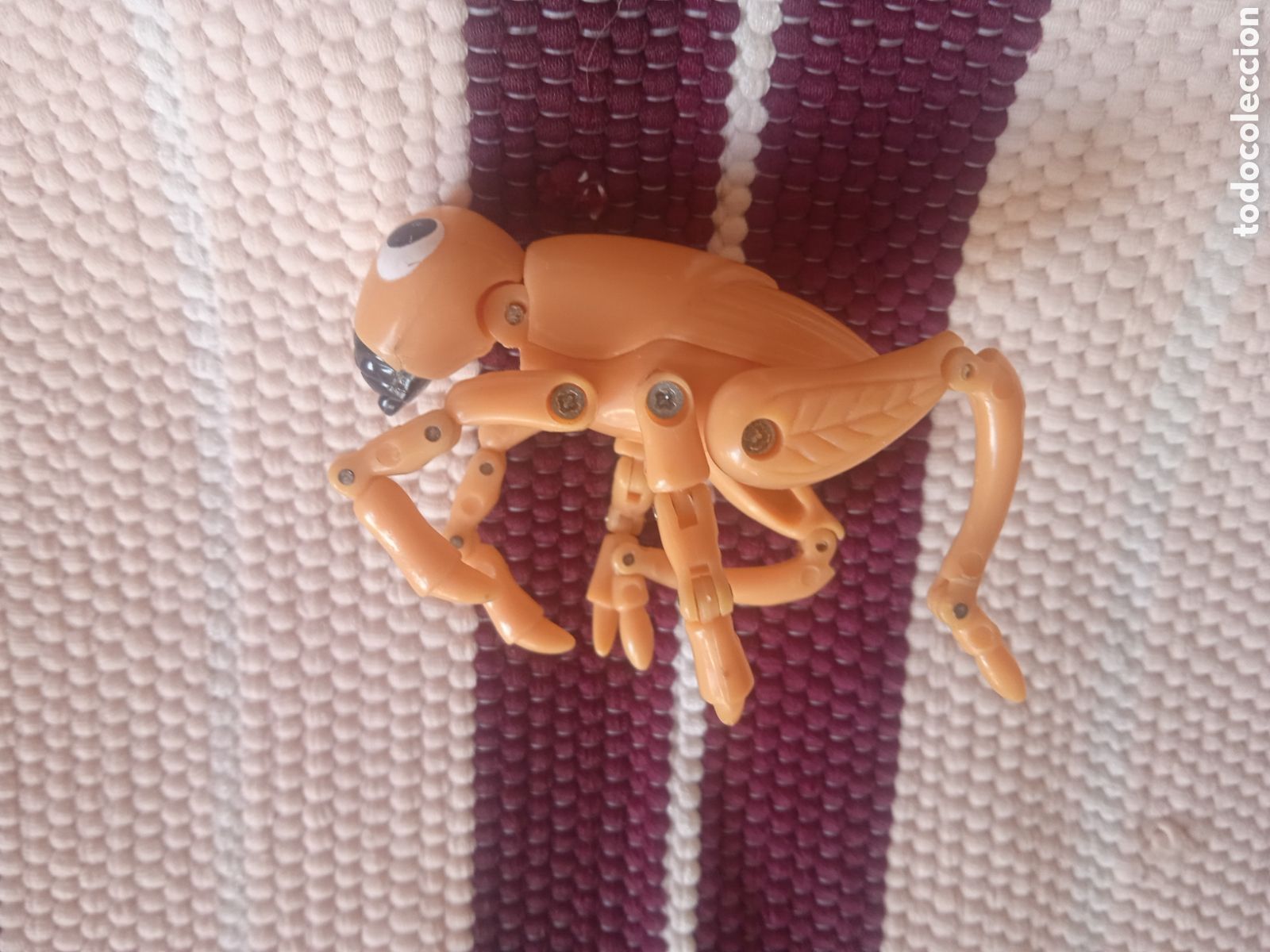 Figuras de Goma y PVC: SALTAMONTES ARTICULADO PHOSKITOS