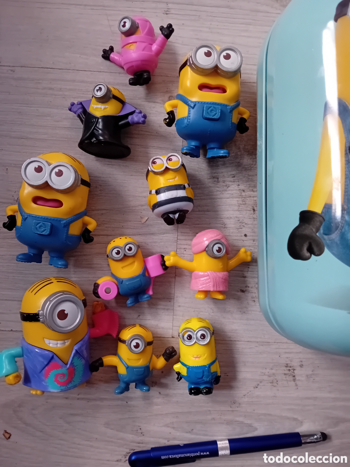 Figure di Gomma e PVC: LOTE 10 FIGURAS MINIOS Y LATA