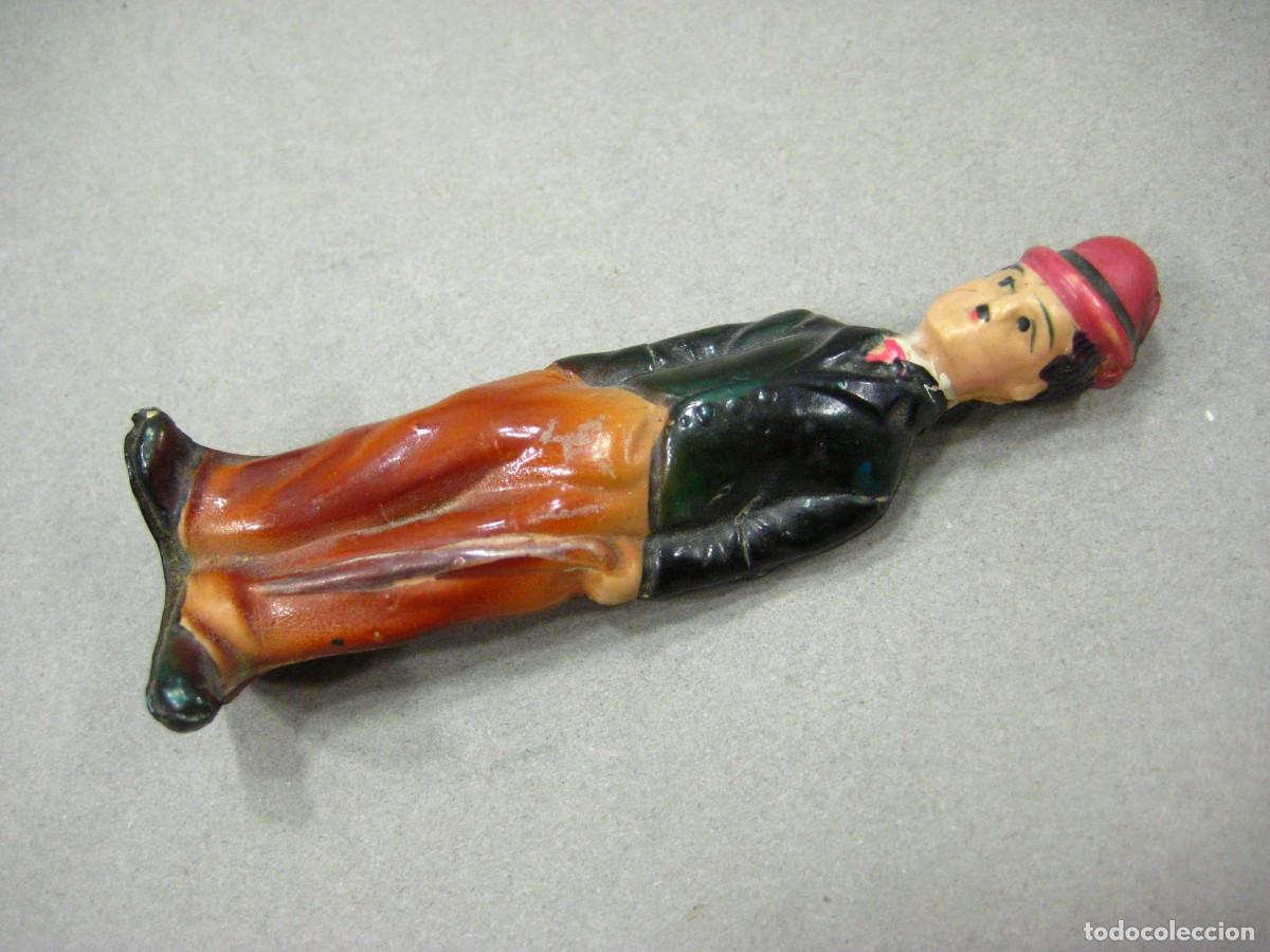 Figuras de goma y PVC: Figura de Charlot en celuloide. - Foto 5
