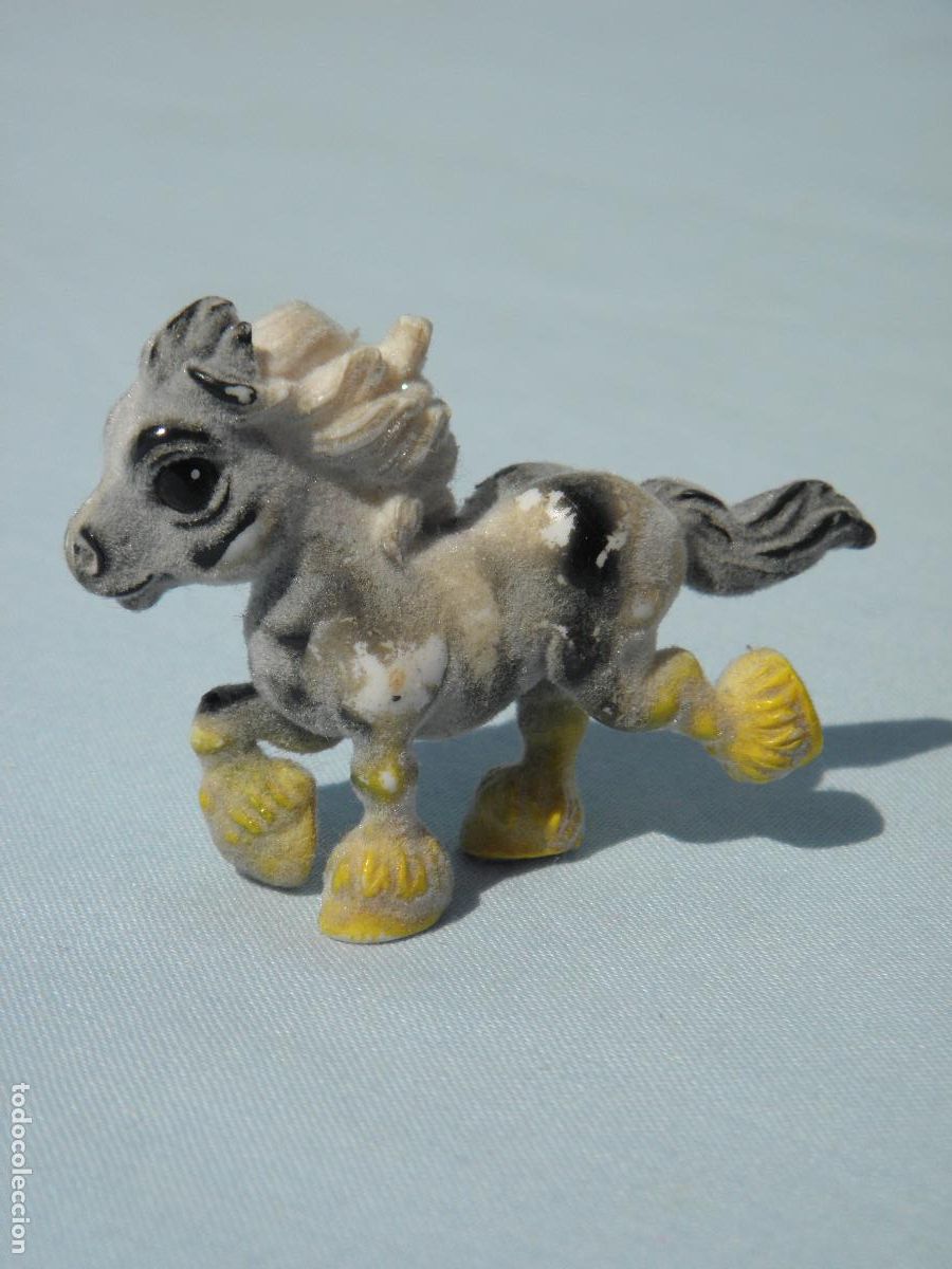 Gummi- und PVC-Figuren: Antigua figura mu&ntilde;eco Pony colecci&oacute;n Magiki Ponies de Deagostini, aterciopelado