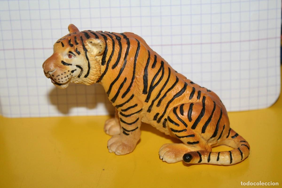 Figuras de goma y PVC: mu&ntilde;ec tigre schleich 93 - Foto 1