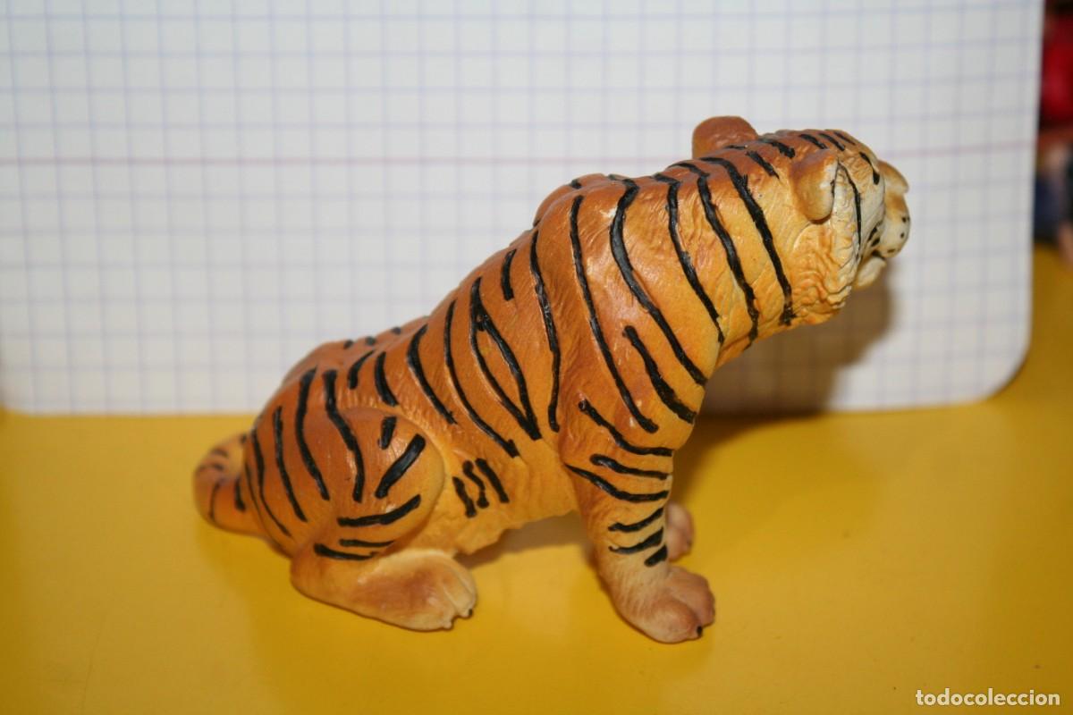Figuras de goma y PVC: mu&ntilde;ec tigre schleich 93 - Foto 3