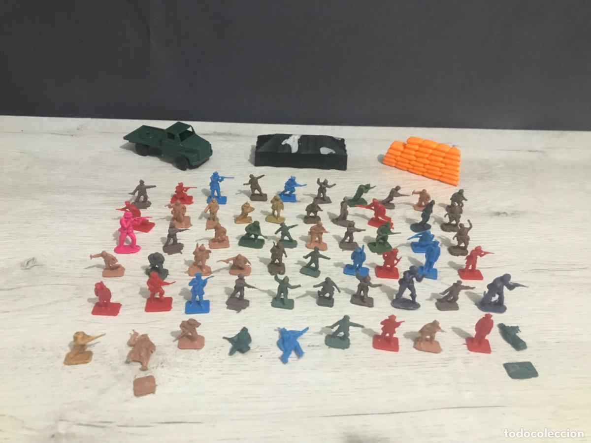 Rubber and PVC Figures: Lote de 60 soldados y accesorios piperos