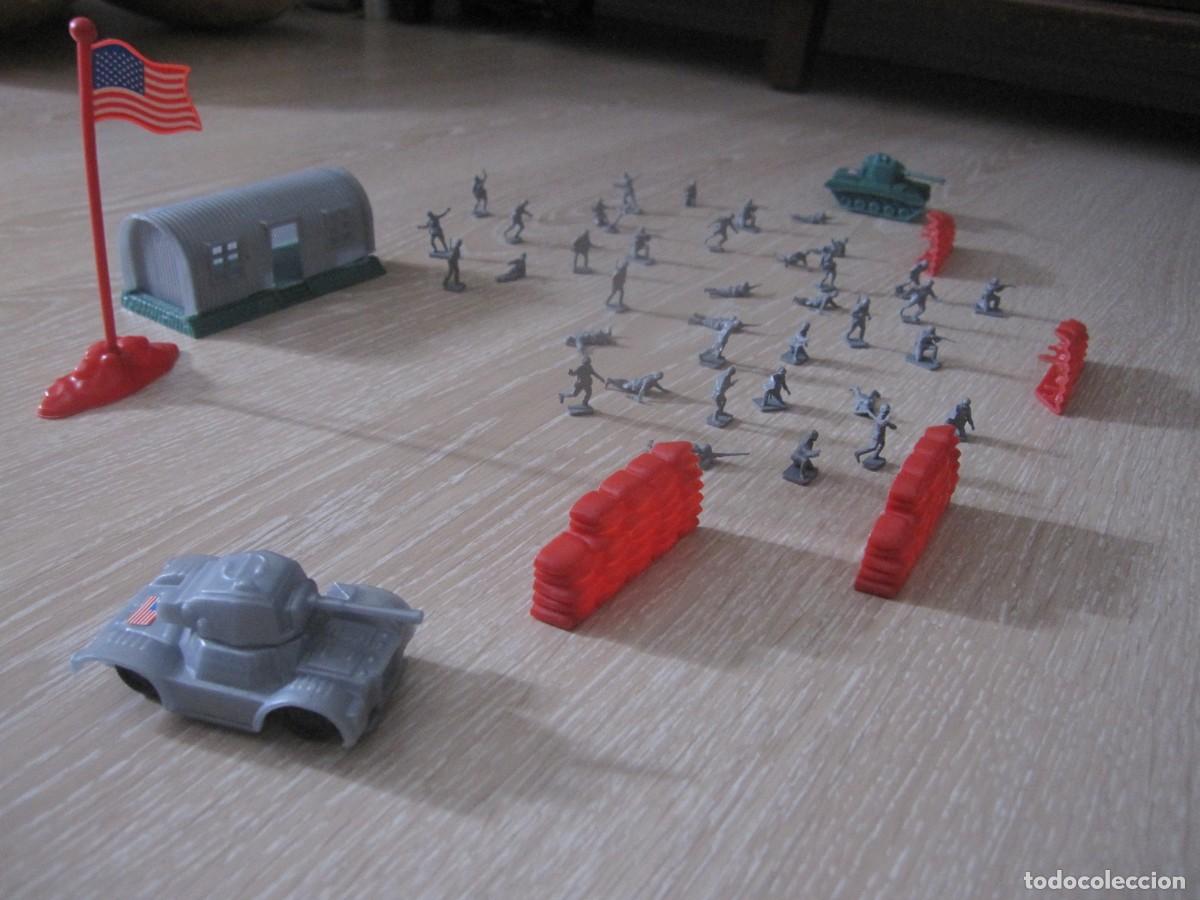 Figuras de goma y PVC: SOLDADITOS, DOS EJERCITOS, TANQUES - Foto 4