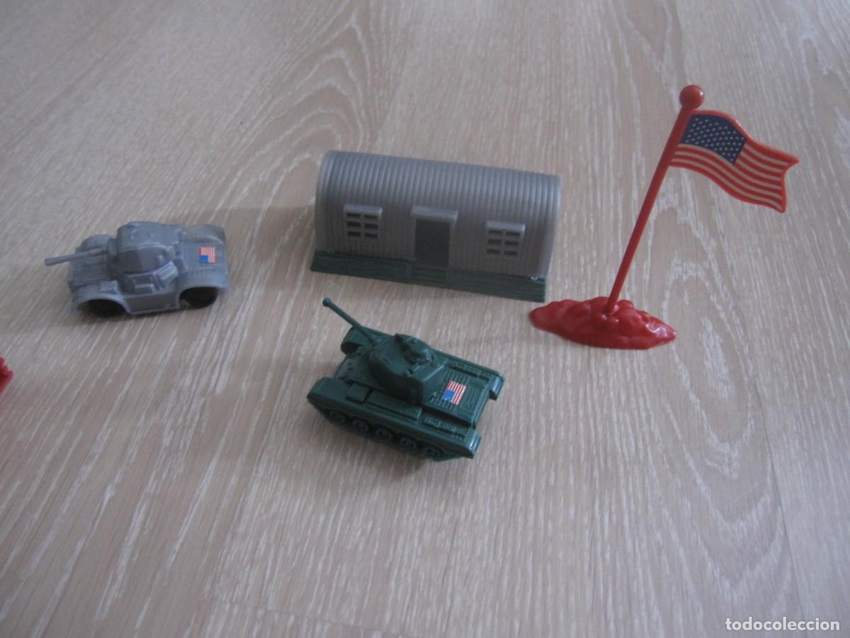 Figuras de goma y PVC: SOLDADITOS, DOS EJERCITOS, TANQUES - Foto 8