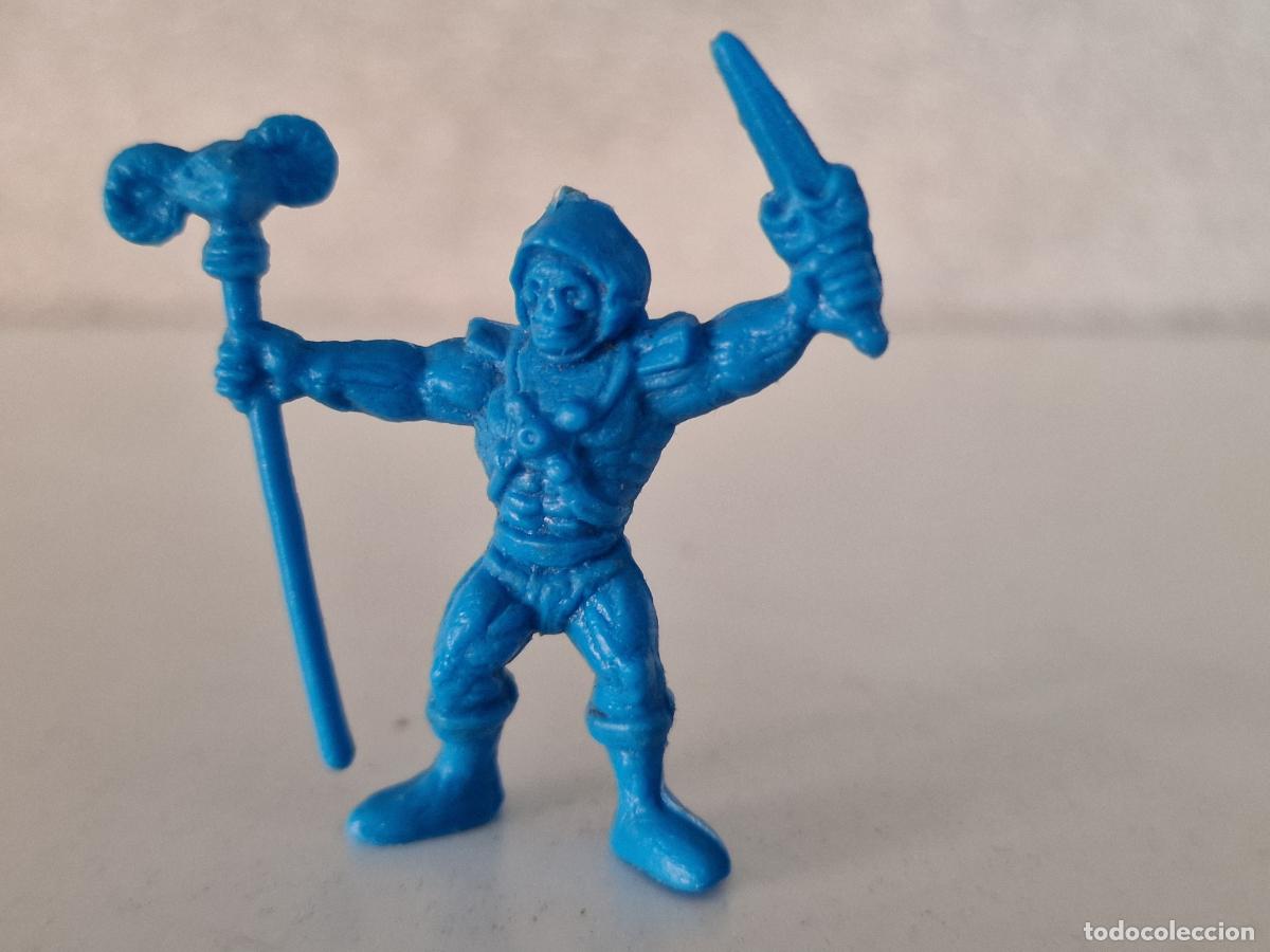 Figuras de goma y PVC: SKELETOR DUNKIN MOTU - Foto 4