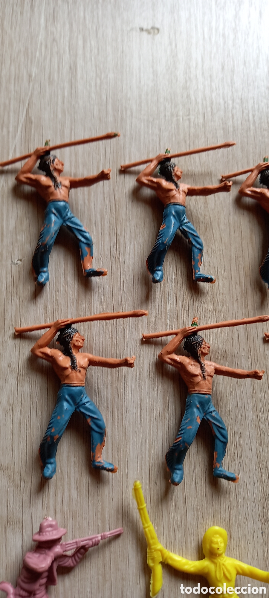 Figuras de goma y PVC: LOTE VAQUEROS Y INDIOS , COMANSI? MU&Ntilde;ECOS - Foto 3