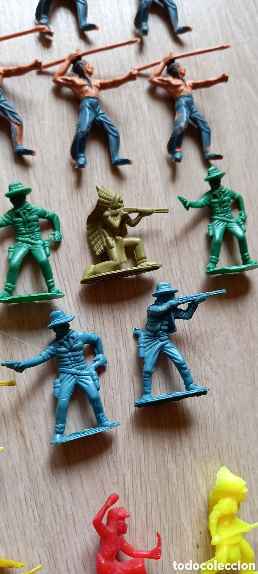 Figuras de goma y PVC: LOTE VAQUEROS Y INDIOS , COMANSI? MU&Ntilde;ECOS - Foto 8