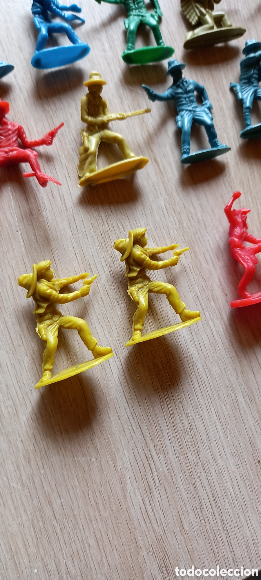 Figuras de goma y PVC: LOTE VAQUEROS Y INDIOS , COMANSI? MU&Ntilde;ECOS - Foto 13