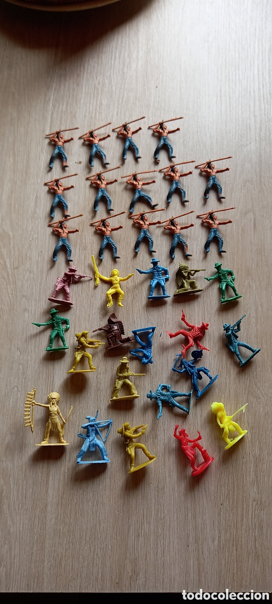 Figuras de goma y PVC: LOTE VAQUEROS Y INDIOS , COMANSI? MU&Ntilde;ECOS - Foto 27