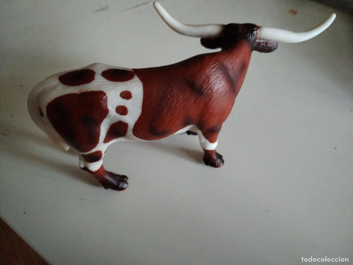Figuras de goma y PVC: toro - scheleich - a&ntilde;o 2002 - Foto 2