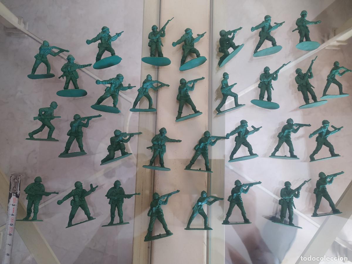 Figuras de Goma y PVC: SOLDADOS SOLDADITOS PLASTICOS COLOR VERDE REF.5