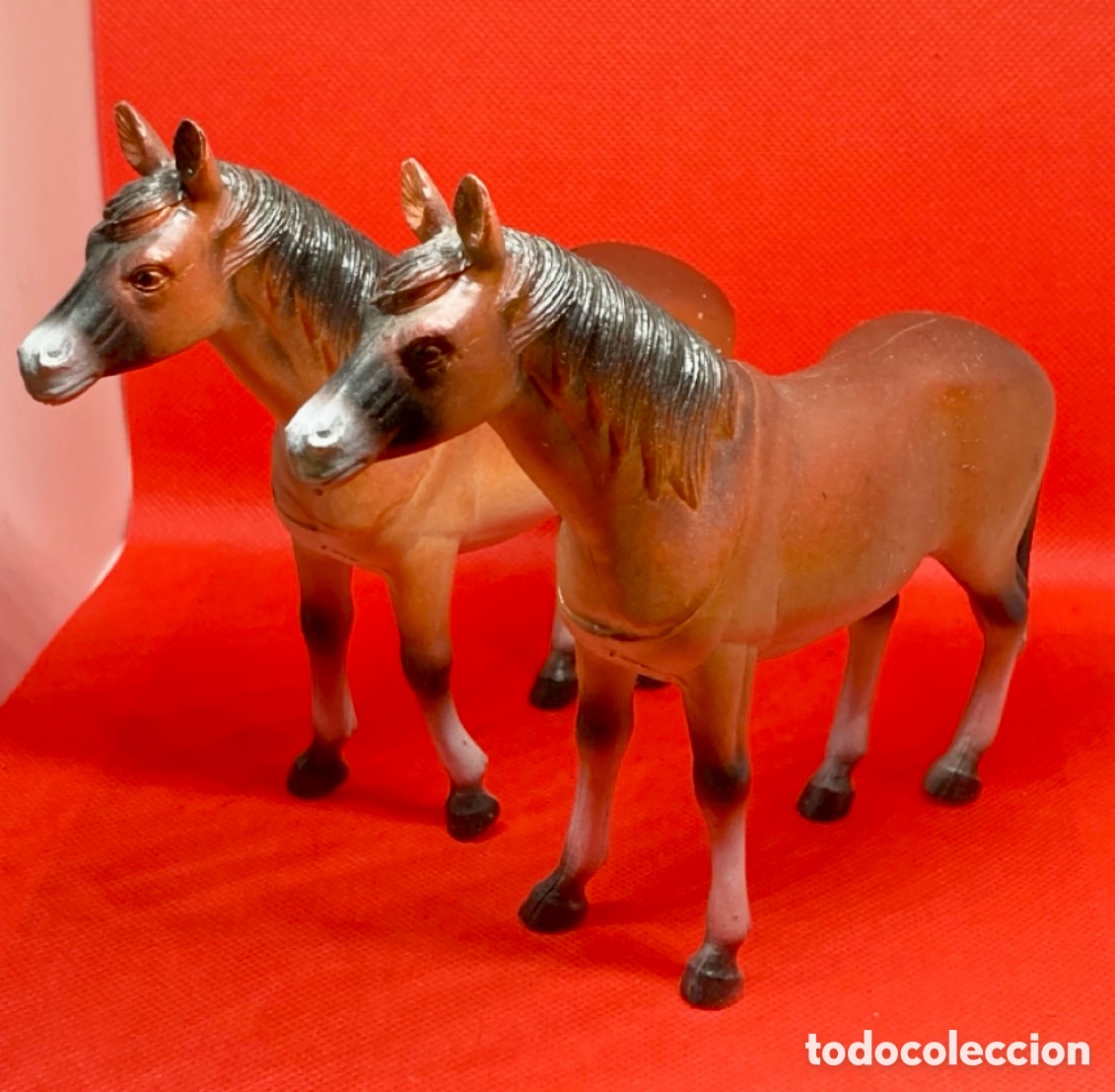 Figuras de goma y PVC: 2 Caballos de pvc nuevos - Foto 1