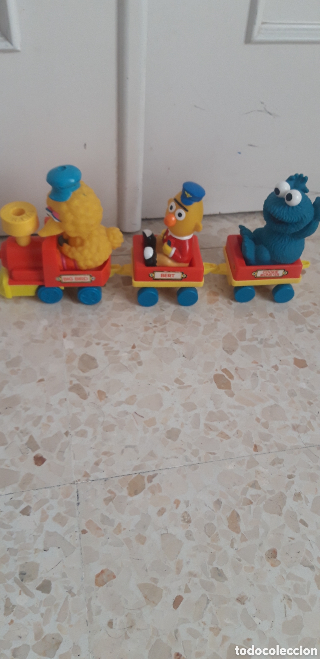 Figuras de Goma y PVC: Barrio sesamo tren vintage a&ntilde;os 80